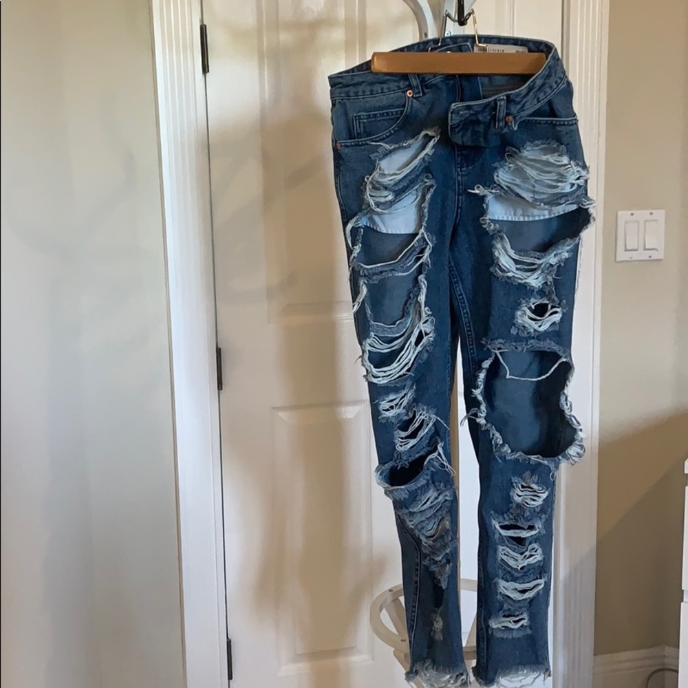 Jeans with holes. Asos 28/32 (M)